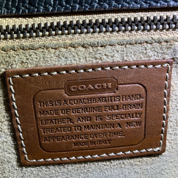 Coach Vintage Richmond bag #4209 made in Italy. Welcome reasonable offers - Picture 9 of 9